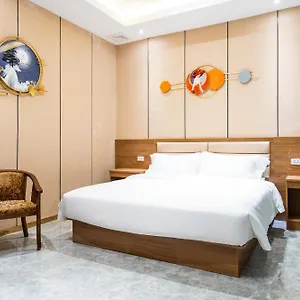 Hotel Me, Manila